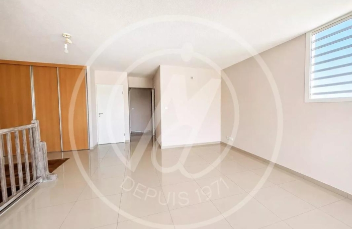 Vente Appartement 64.72m&sup2; 3 pièces Gosier
