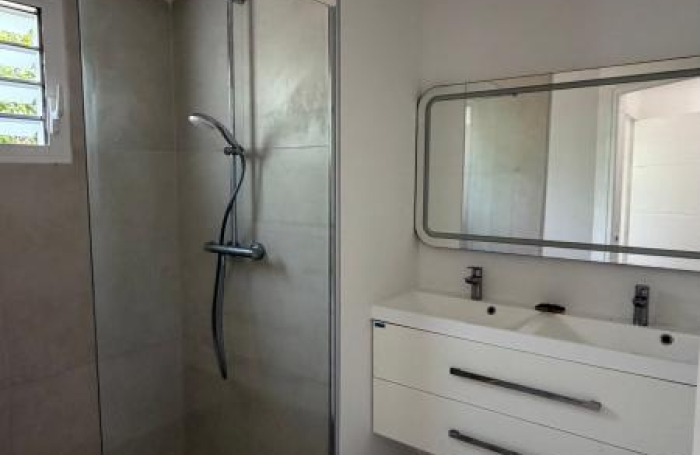 Location Maison 103m&sup2; 5 pièces Petit-Bourg