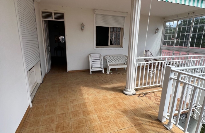 Vente Maison 208m&sup2; 7 pièces Baillif