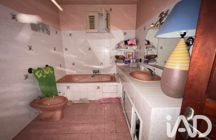 Vente Maison 208m&sup2; 7 pièces Baillif