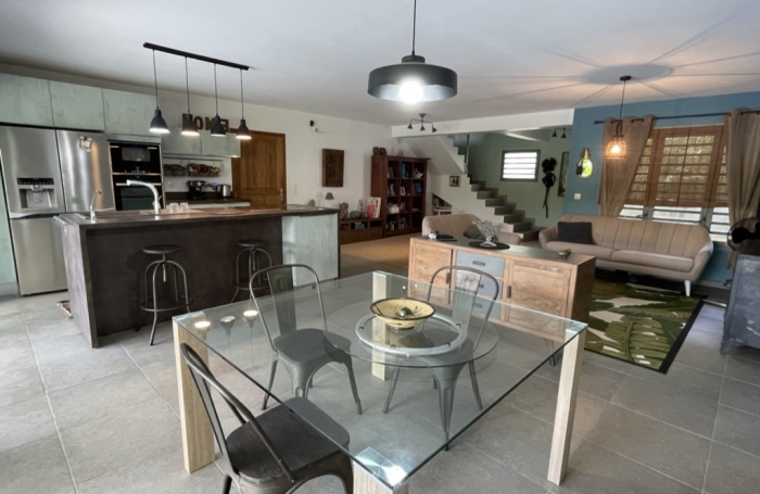 LOCATION VILLA F6 MEUBLEE avec Piscine, garage et bungalow F2 (entr jardin et piscine inclus)