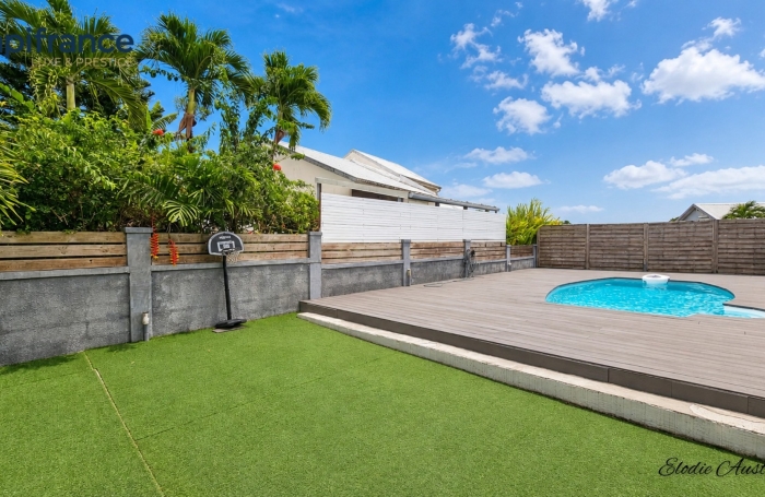 Vente Maison 226m&sup2; 8 pièces Lamentin