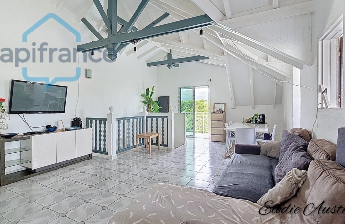 Vente Maison 226m&sup2; 8 pièces Lamentin
