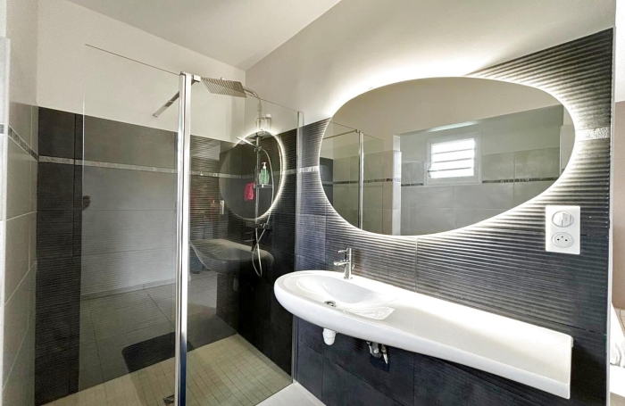 Magnifique villa 4 pi&egrave;ces situ&eacute;e aux Abymes - LONGFORT IMMOBIIER