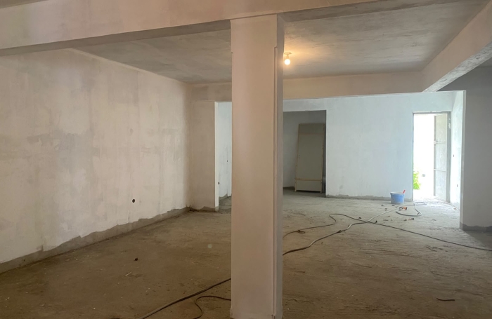 SAINT-FRANCOIS - Local commercial en centre ville