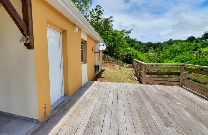 Maison F4 plain pied &agrave; BESSON