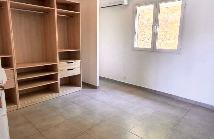 Maison F4 plain pied &agrave; BESSON