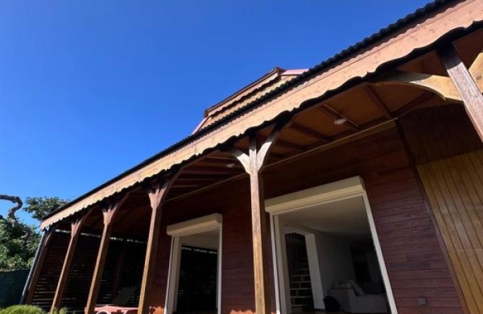 Location Maison 97120