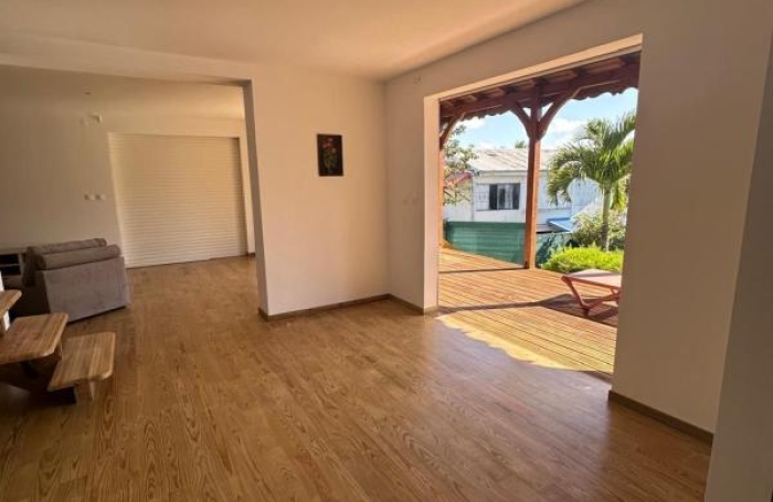 Location Maison 186.87m&sup2; 6 pièces Saint Claude