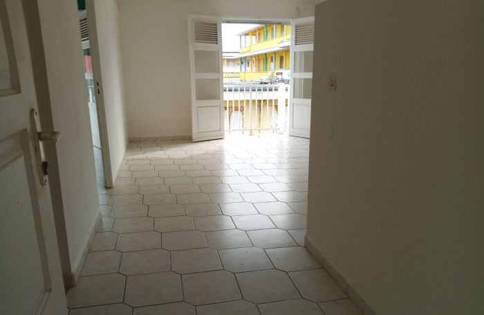 Appartement T2 (non meubl&eacute;) - Centre ville 97160 LE MOULE