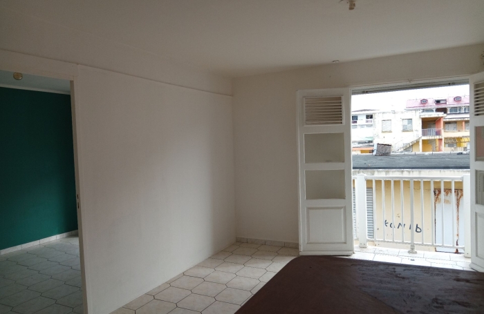 Appartement T2 (non meubl&eacute;) - Centre ville 97160 LE MOULE