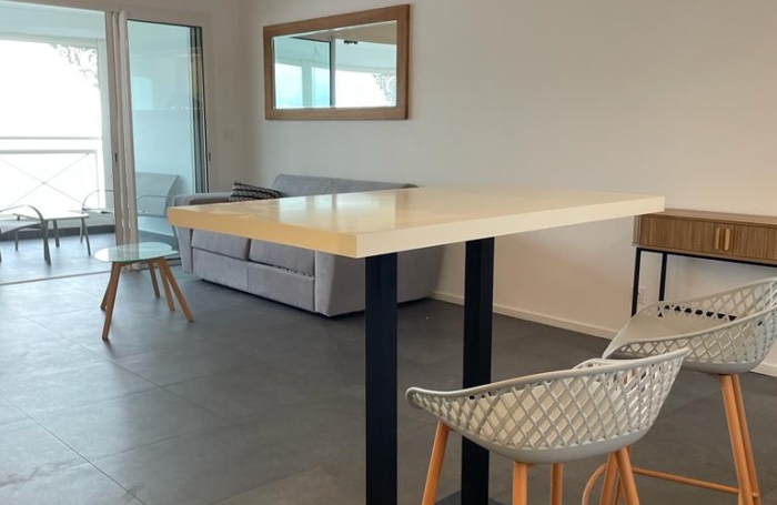 LOCATION Spacieux T3 Duplex de 78m2 Meubl&eacute; et Vue mer