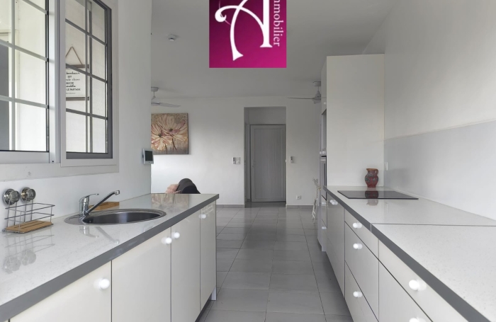 LOCATION T2 meubl&eacute; avec jardin EAU - EDF - Jardin inclus dans le loyer - 1150&euro;