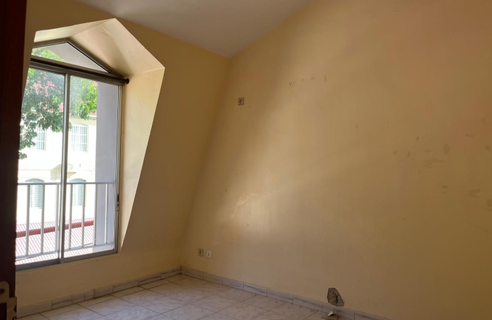 Basse-Terre   Appartement T2 lumineux au Carmel - proximit&eacute; imm&eacute;diate du lyc&eacute;e