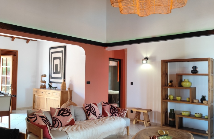 DESHAIES   VILLA CREOLE RENOVEE AVEC PISCINE ET ACCES DIRECT A UNE CRIQUE