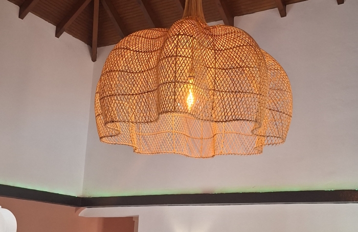 DESHAIES   VILLA CREOLE RENOVEE AVEC PISCINE ET ACCES DIRECT A UNE CRIQUE