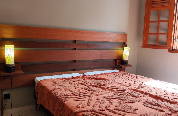 DESHAIES   VILLA CREOLE RENOVEE AVEC PISCINE ET ACCES DIRECT A UNE CRIQUE