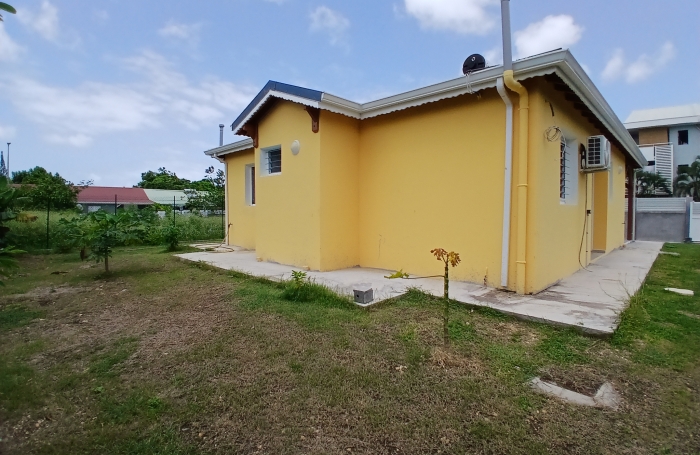 VILLA T3 (59m2) - Meubl&eacute;e - Lotissement de Marly 97180 SAINTE-ANNE