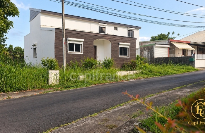 Vente Maison 111m&sup2; 5 pièces Capesterre Belle Eau