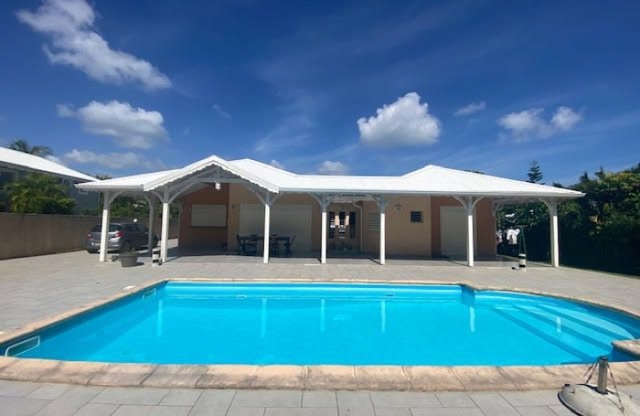 Location Maison 97118