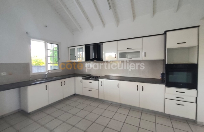 Location Maison 119.9m&sup2; 4 pi&egrave;ces Les Abymes