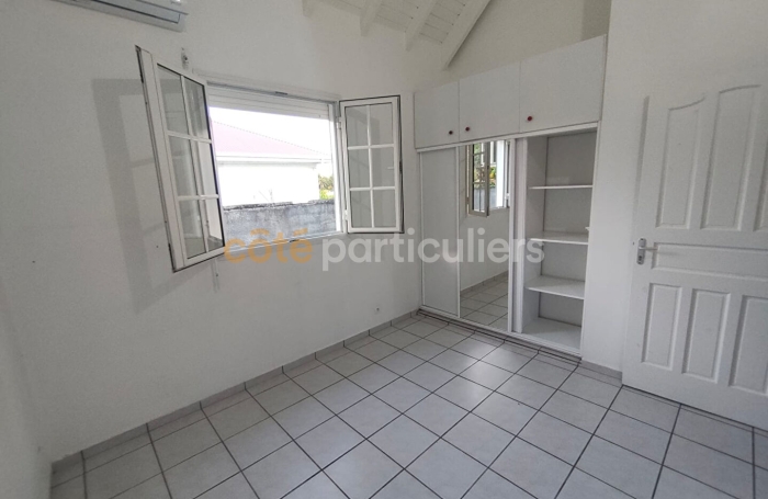 Location Maison 119.9m&sup2; 4 pi&egrave;ces Les Abymes