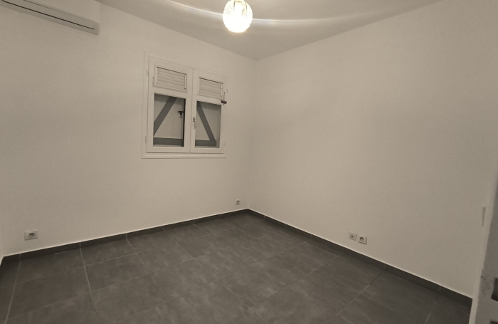 LOCATION Villa F5 avec PISCINE &agrave; Petit-Bourg VUE MER
