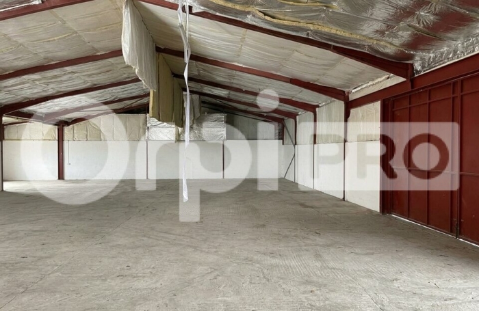 Louez un entrep&ocirc;t d environ 580 m2  aux Abymes avec Orpi BOUTAREL