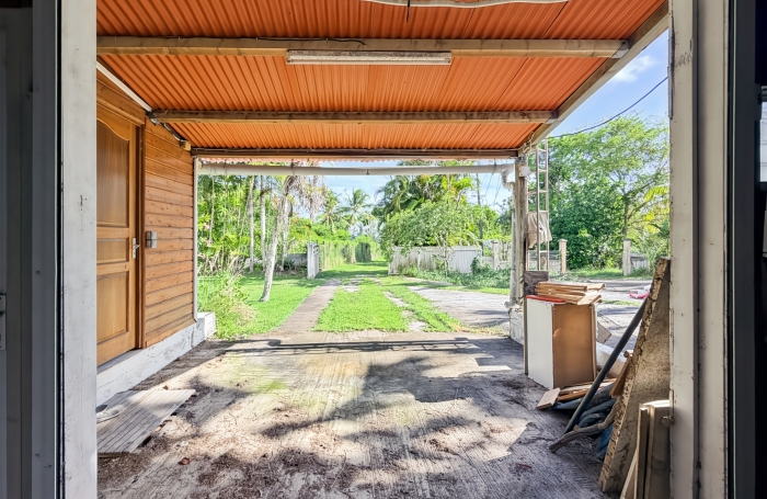 Villa F5 meubl&eacute;e, grands volumes ouverts, magnifique jardin arbor&eacute;