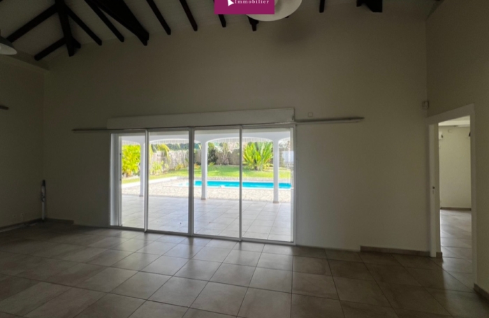&Agrave; louer - Maison F4 avec piscine non meubl&eacute;e - Houelbourg SUD - Baie-Mahault