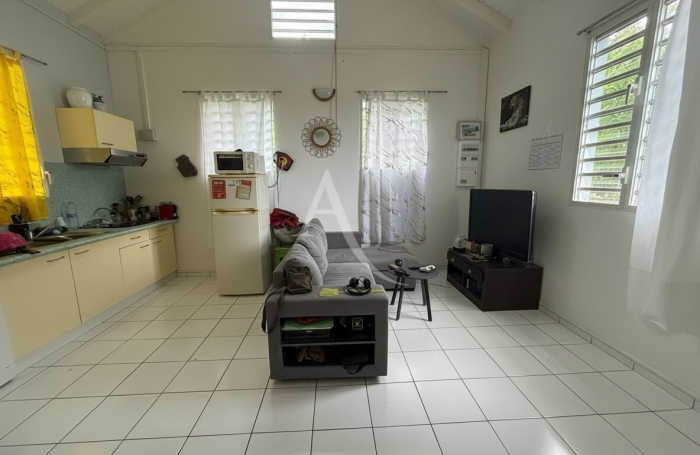 Vente Maison 73.5m&sup2; 4 pi&egrave;ces Saint Fran&ccedil;ois