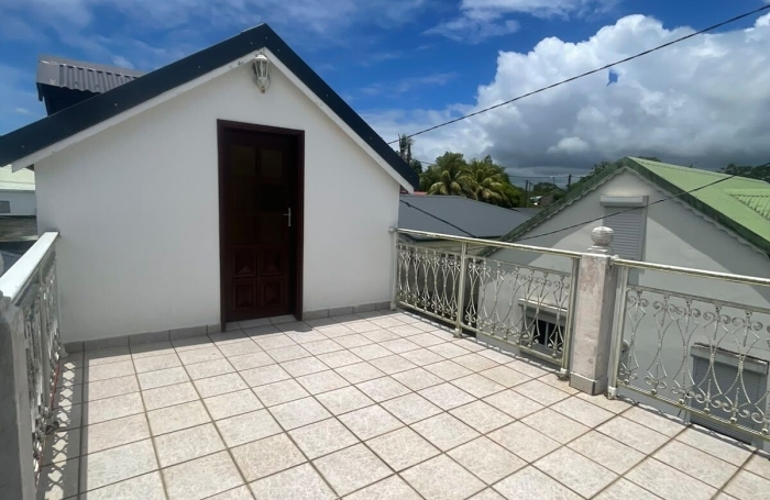 Vente Maison 152m&sup2; 5 pièces Lamentin