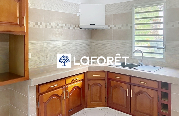 Location Maison 80m&sup2; 4 pi&egrave;ces Les Abymes