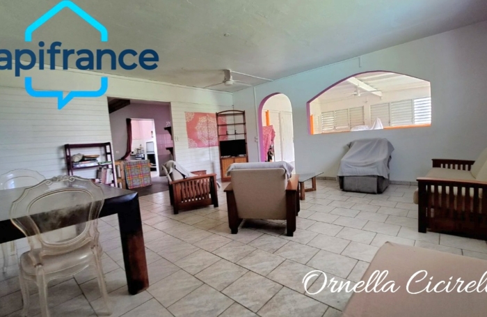 Vente Maison 222m&sup2; 6 pièces Sainte Rose