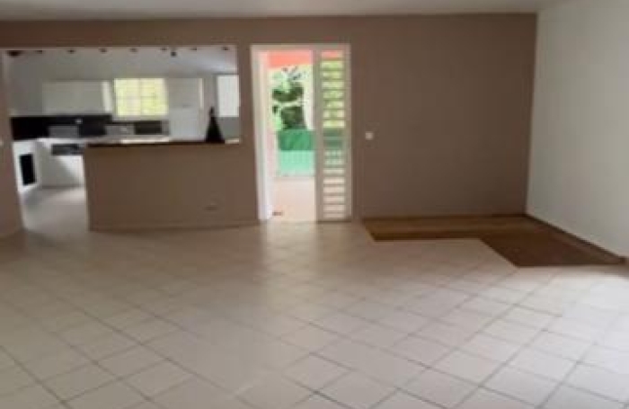 Location Appartement 160m&sup2; 5 pièces Morne &agrave; l'eau