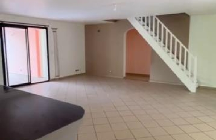 Location Appartement 160m&sup2; 5 pièces Morne &agrave; l'eau