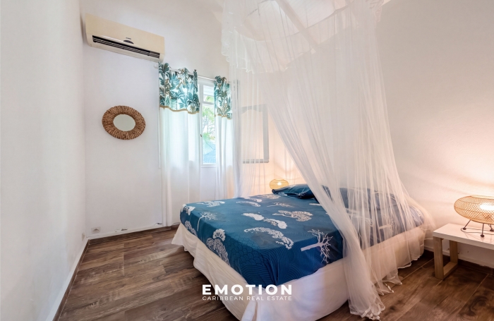 Ensemble immobilier   4 g&icirc;tes meubl&eacute;s   Piscine - Sainte-Anne