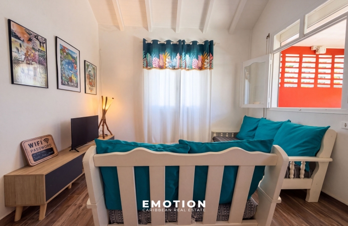 Ensemble immobilier   4 g&icirc;tes meubl&eacute;s   Piscine - Sainte-Anne