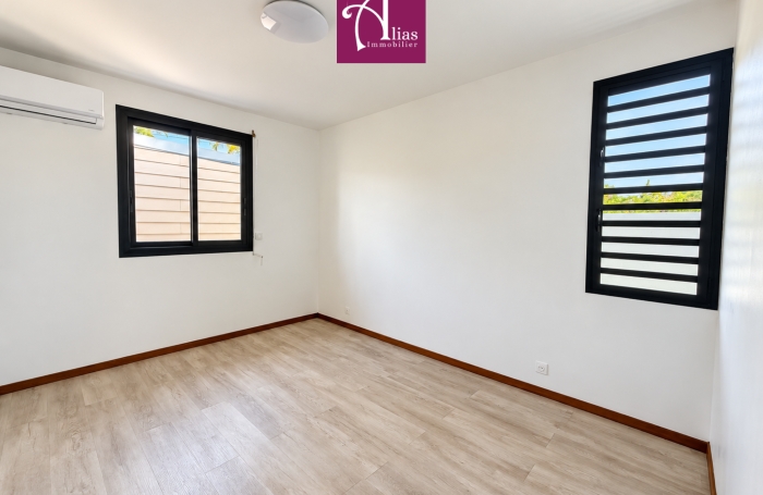 &Agrave; LOUER VILLA F4 MEUBL&Eacute;E &Agrave; ROUTA - LAMENTIN