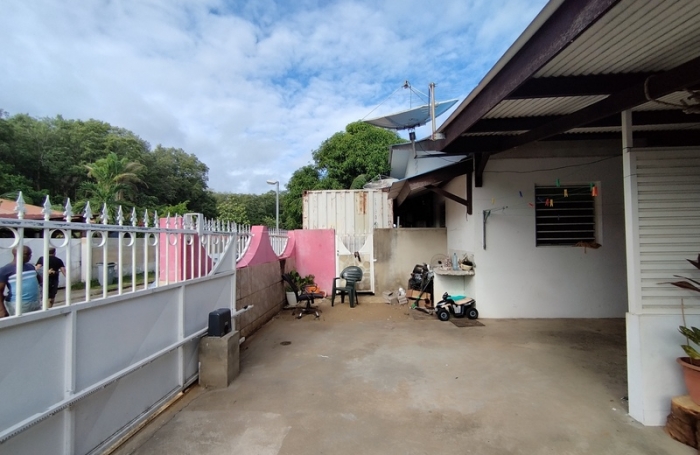 Vente Immeuble 313m&sup2; 6 pi&#232;ces Kourou