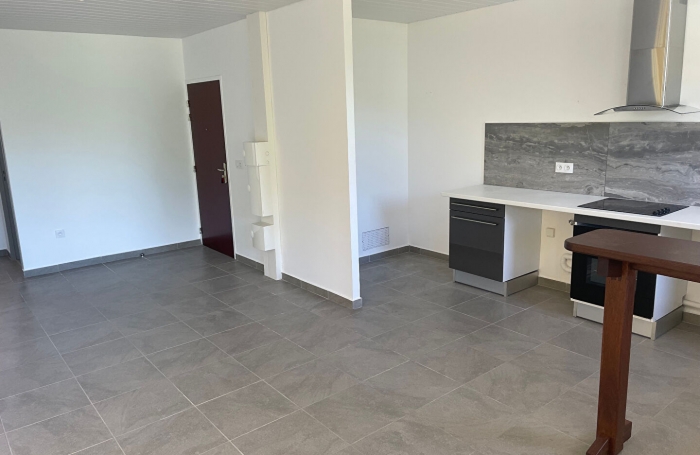 Vente Appartement 60.55m² 3 pièces Remire Montjoli