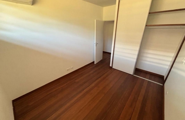 Location Maison 114m&sup2; 4 pi&#232;ces Remire Montjoli