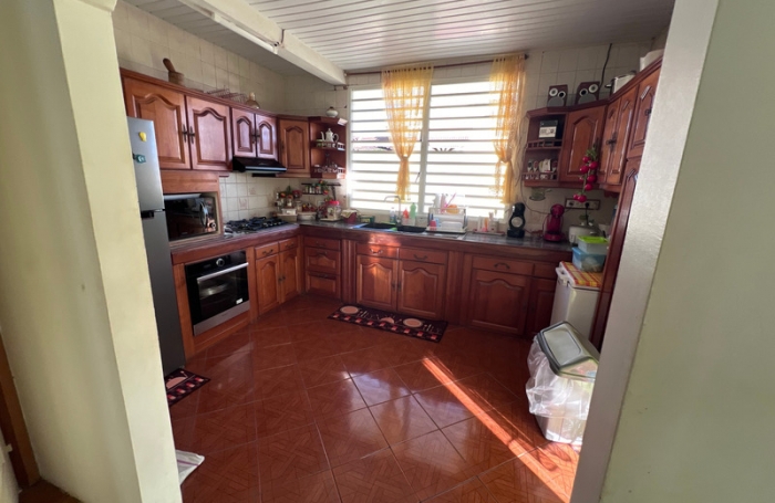 Vente Maison 221m&sup2; 8 pi&#232;ces Cayenne