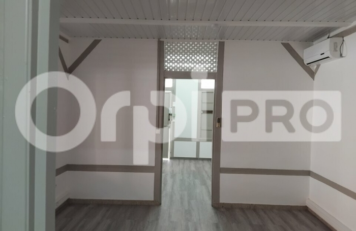 84 m² de Bureaux dans une maison créole, coeur de ville Cayenne.