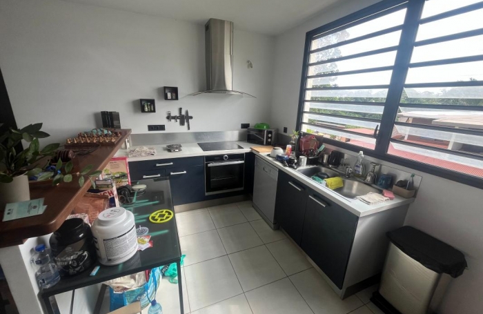 Vente Appartement 61.02m&sup2; 3 pièces Remire Montjoli