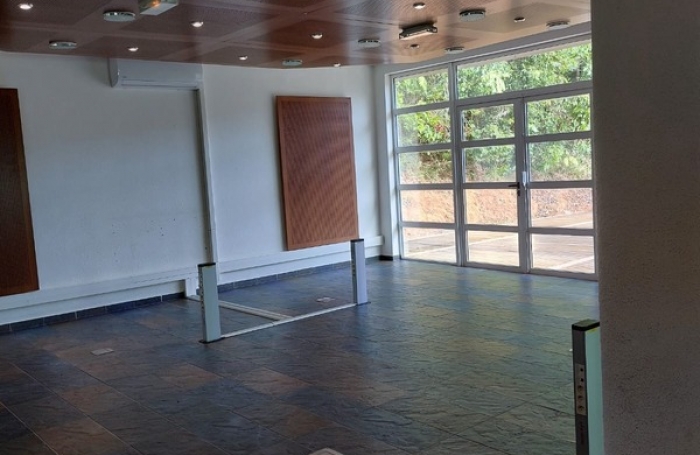 Vente Immeuble 378m&sup2; 12 pi&#232;ces Cayenne