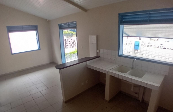 Vente Maison 101.7m&sup2; 6 pi&#232;ces Saint Laurent