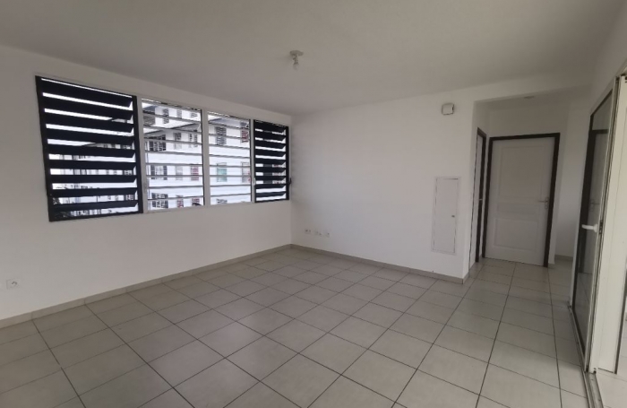 Vente Appartement 62.15m&sup2; 3 pièces Cayenne