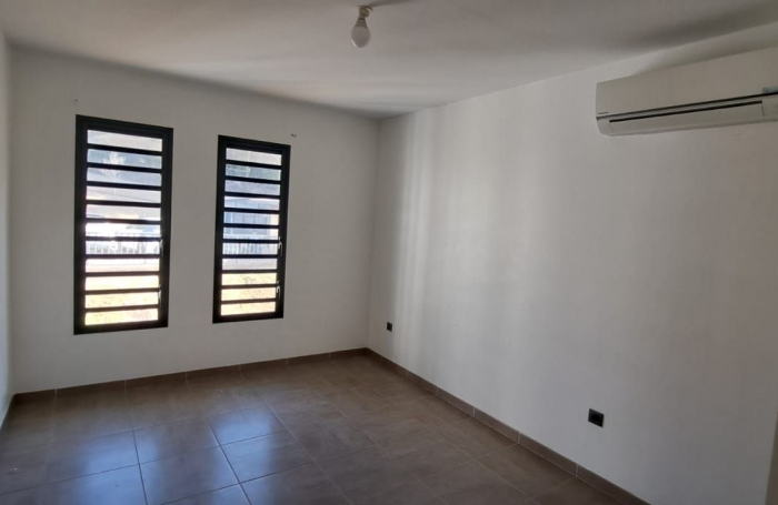 Vente Appartement 42.93m&sup2; 2 pi&#232;ces Remire Montjoli