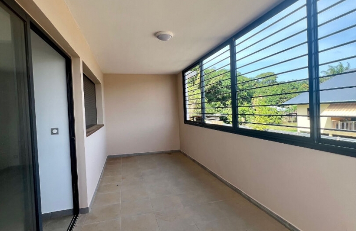 Location Appartement 89.5m&sup2; 5 pi&egrave;ces Remire Montjoli